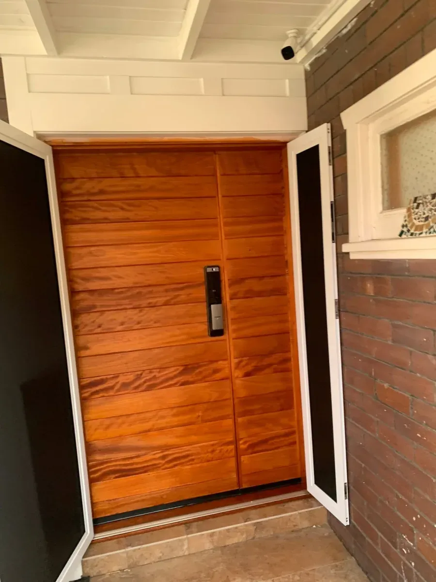 Wardrobes & Storage